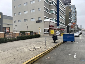 Enlarge photo 19