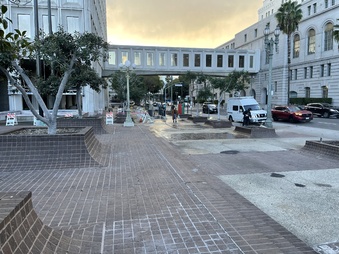 Enlarge photo 19