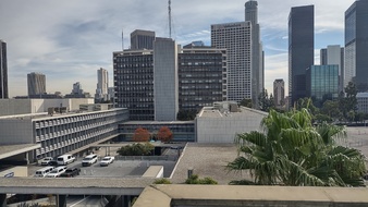 Enlarge photo 12
