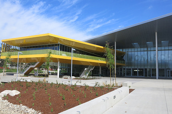 L.A Valley College / Student Center