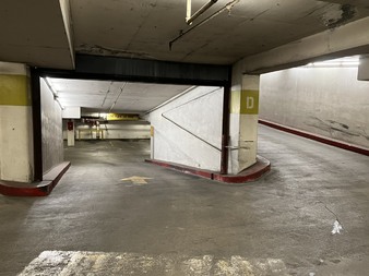 Enlarge photo 30