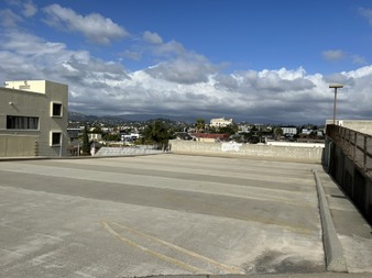 Enlarge photo 48