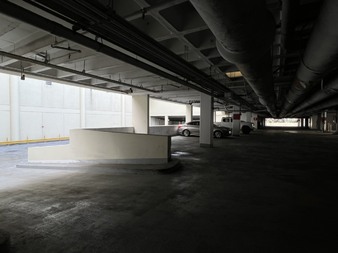 Enlarge photo 36