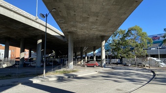 Enlarge photo 18