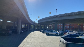 Enlarge photo 83