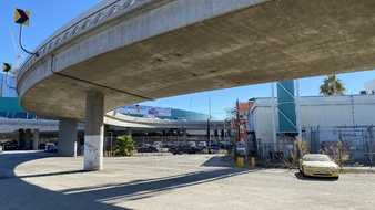Enlarge photo 95