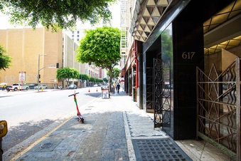 Enlarge photo 37