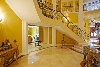 Enlarge photo 17