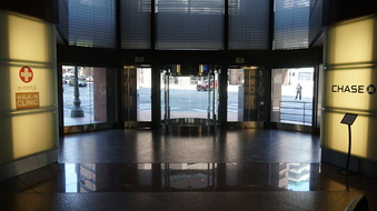 Enlarge photo 12