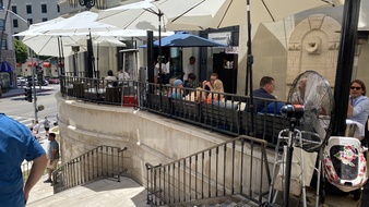 Enlarge photo 37