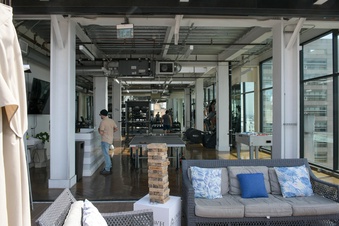 Enlarge photo 32