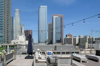 Enlarge photo 51