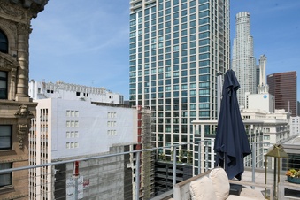 Enlarge photo 57