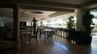 Enlarge photo 43