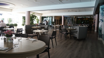 Enlarge photo 46