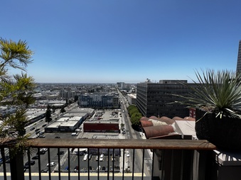 Enlarge photo 10