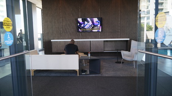 Enlarge photo 118