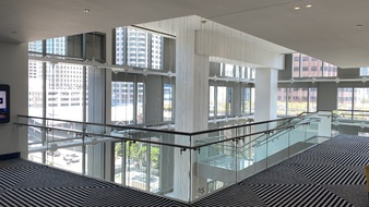 Enlarge photo 35