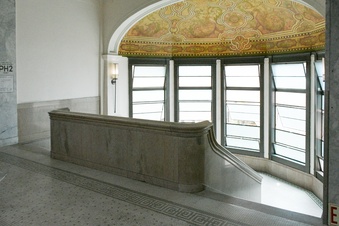 Enlarge photo 34