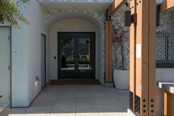 Enlarge photo 33