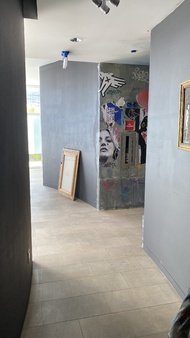 Enlarge photo 79