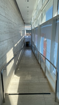 Enlarge photo 44