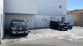 Enlarge photo 136