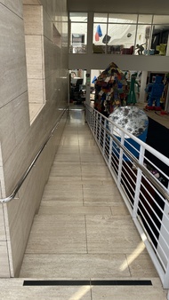 Enlarge photo 40