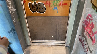Enlarge photo 131