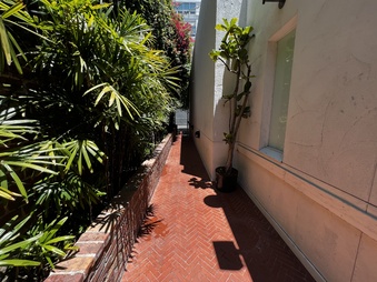Enlarge photo 25