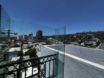 Enlarge photo 31