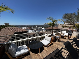 Enlarge photo 45