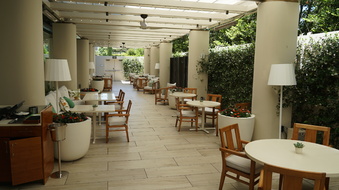 Enlarge photo 23