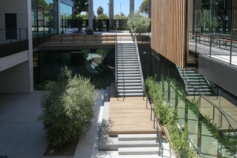 Enlarge photo 14