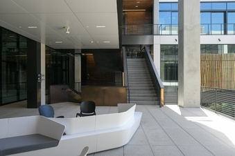 Enlarge photo 19