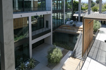 Enlarge photo 37