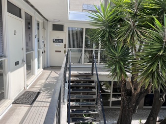 Enlarge photo 21