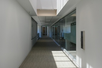 Enlarge photo 37