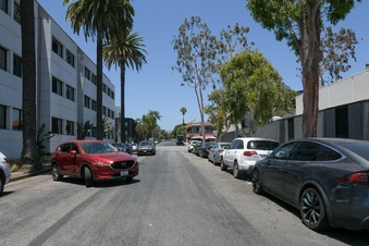 Enlarge photo 11