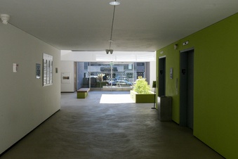 Enlarge photo 43