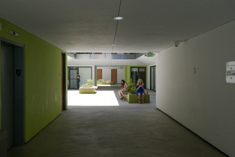 Enlarge photo 44