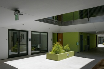 Enlarge photo 48
