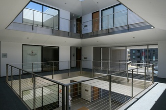 Enlarge photo 64