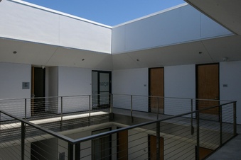 Enlarge photo 93