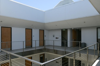 Enlarge photo 96
