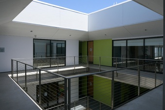 Enlarge photo 108