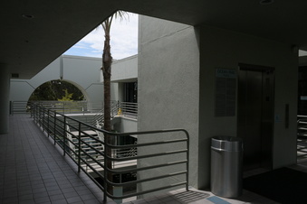 Enlarge photo 69