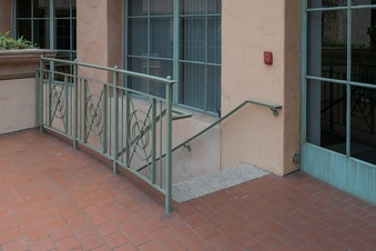 Enlarge photo 77