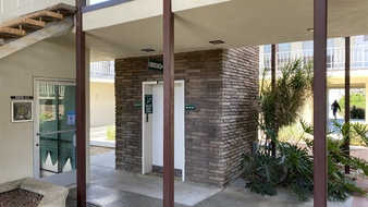 Enlarge photo 21