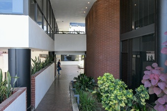 Enlarge photo 12